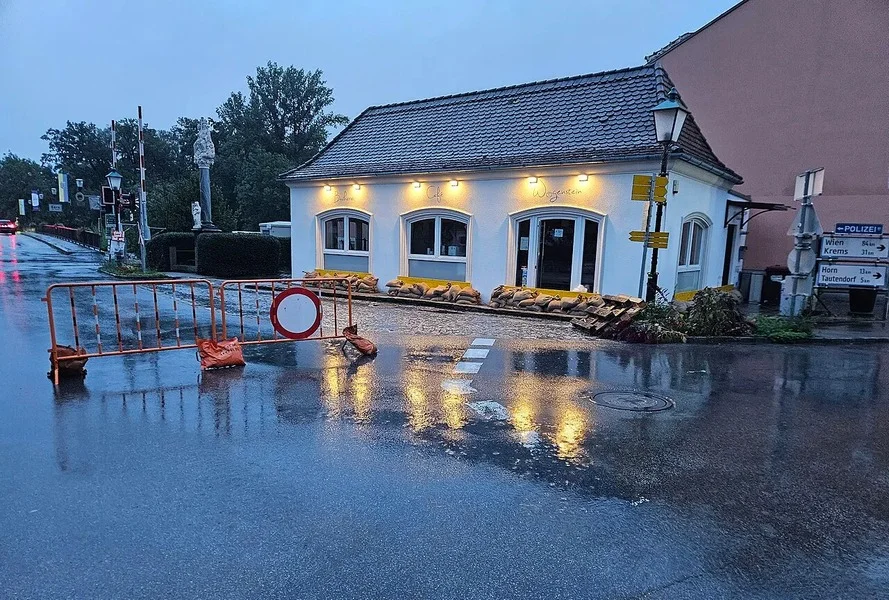 Houses near river flood protection